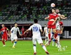 多特蒙德以,总比分,优势晋级欧,彩神争霸,综合娱乐平台,在线娱乐服务,体育游戏互动,稳定娱乐平台