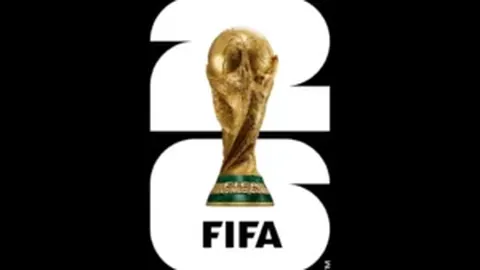 佩蒂特：难辨C罗与梅西，宛如询问心仪的绝世佳人